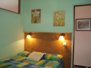 Apartment - 1 Bedroom with WiFi and Sea views - 01990